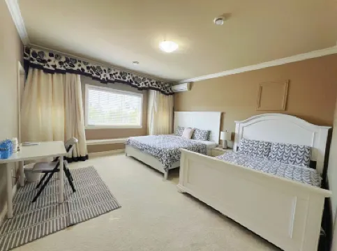 Fiona house-2nd Floor Queen room Hoteles cerca del Aeropuerto Internacional de Vancouver