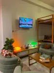 MidCenturyModernVibe-Near Virac Airport-w/ Parking - Homestays