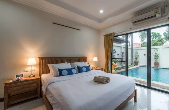 รูปภาพของเอเอ็นบีพูลวิลล่า 3 ห้องนอน ใกล้หาดในพระตำหนัก