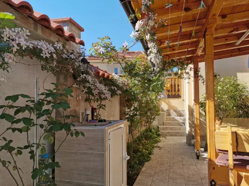 Rose valley guest house - Parking