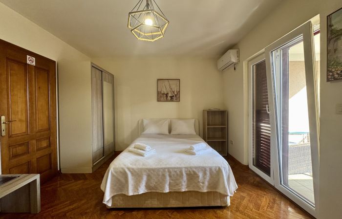 Apartments by Villa Kosta