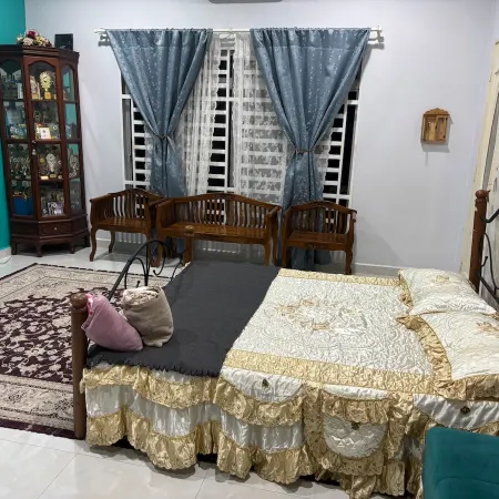 Syah Homestay Roomstay Studio Unit Отели в г. Бантинг