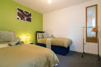 Cozy Urban 2BR with courtyard - Apartments