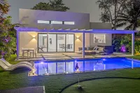 Luxury Villa in Miami | Pool | Mini Golf & BBQ - Villas