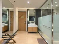 303 Casa Sienna, Real Suites - Condos