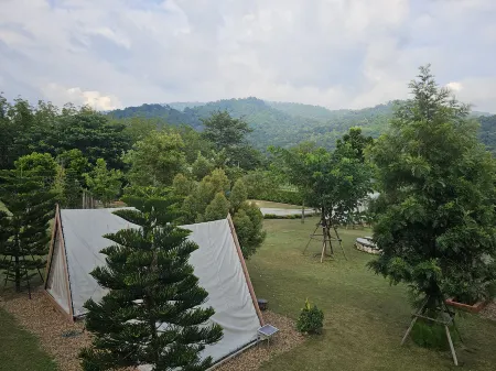 Take Time Nature Resort Отели рядом с достопримечательностью «Golden Triangle Museum Pattaya»