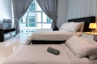 A Chic 3BR KSL DEsplanade Residence, FREE Parking Hotels in 