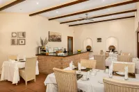 Neighbourgood Gable Manor Hotels in Franschhoek