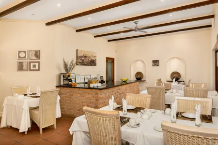 Neighbourgood Gable Manor Отели в г. Фрэншек