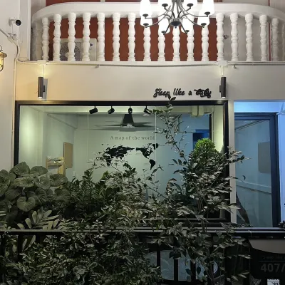 Sleep like a baby Hostel Pattaya Hotels near Thepprasit Thai Boxing Stadium