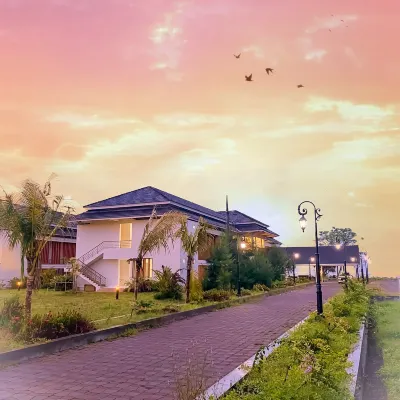 Horison Resort Antawirya Jepara โรงแรมใกล้หาดการ์ตินี