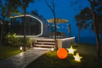STAR OVER SEA By Deep night - parking