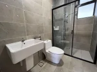 CozyWhite Stay @ The Cove Hillside Residential by BoBo Leisure Management