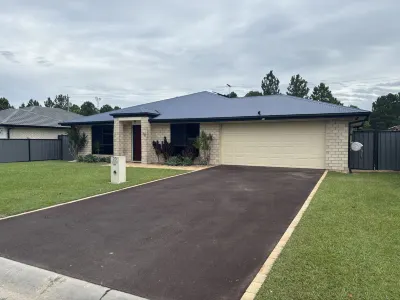 Family retreat in Caboolture big house