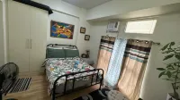 Seb and Santi Holland Staycation 7D 바야난 베이워크 주변 호텔