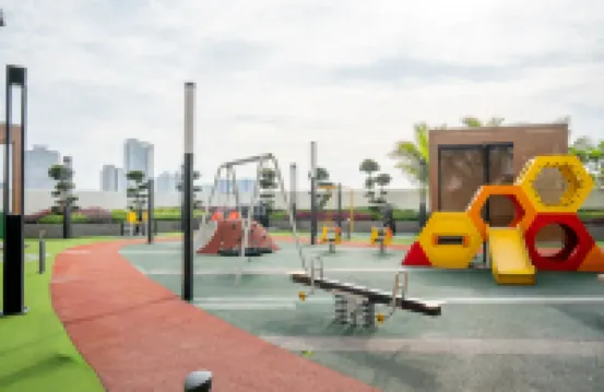 Space Residency Premium Suite Near KSL Mall by Nest Home