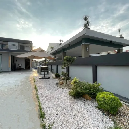 19A Villa 12Pax karaoke Pool table BBQ 6 Parking