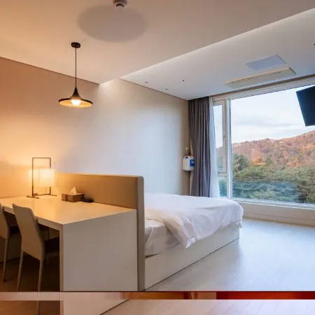 Hotelaround Forest Отели рядом с достопримечательностью «Lee Hyo Seok Literature Forest»
