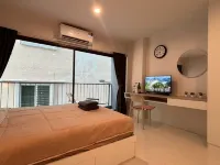 5 mins to BTS Saphan Khwai - Condos