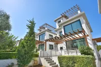 Sky Breeze Villas - Villas