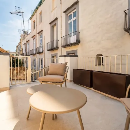 Luxe Double Apt w/ Pano View, Terrace, City Centre