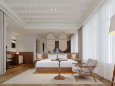 LAO BILLIONS HOTEL（Near French Street,  adjacent to the night market and the Mekong River.） โรงแรมใกล้วัดจันทร์