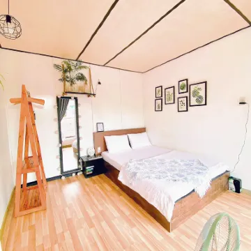 Aurora Homestay Hotels near Dalat City Flower Garden