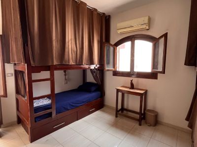 IRA Hostel