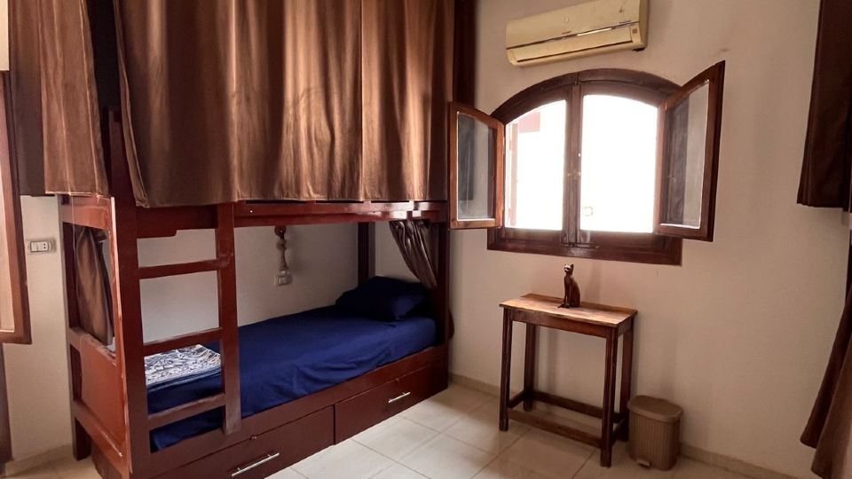 IRA Hostel