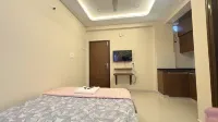 Vaaraahi elite guest house - 2-Star