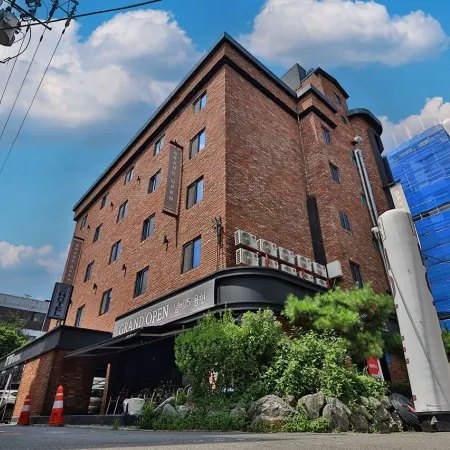 NO25 Отели рядом с достопримечательностью «Университет Иньхы»