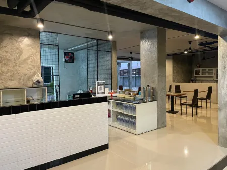 thepeakhostel Отели рядом с достопримечательностью «Regent Home 9 Condo»