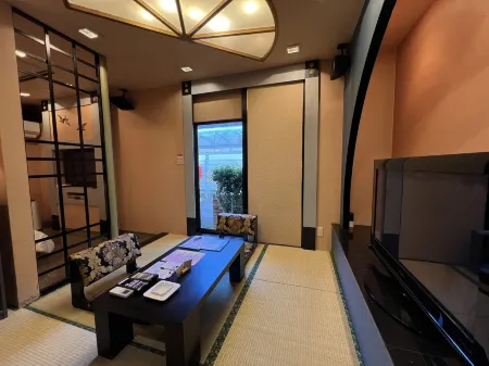 Hotel Karakonosato Отели в г. Исахая