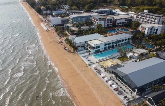 拉丹那普拉海灘度假村