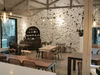 Stay Aeok Hotels near Pyoseon