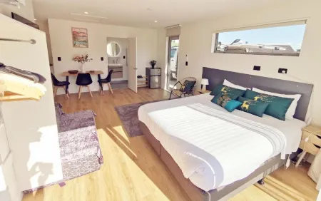 37 Galaxy C Studio Отели в г. озеро Текапо