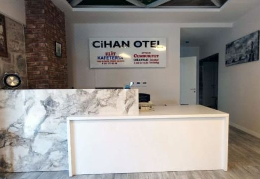 Ayvalik Cihan Hotel