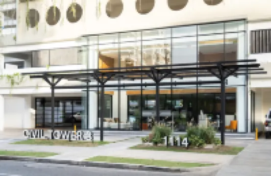 City Escape with Pool, Gym & Spa Hotels in 