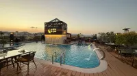 Le Reve Hotel By Le Reve Company - Pool