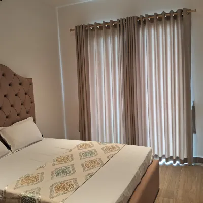 Lavinia Ocean View Residencies โรงแรมใกล้หาดภูเขาลาวิเนีย
