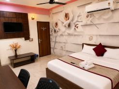 Govind Residency Near India Expo Mart Greater Noida