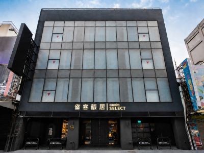 CHECK inn SELECT Chiayi RenAi