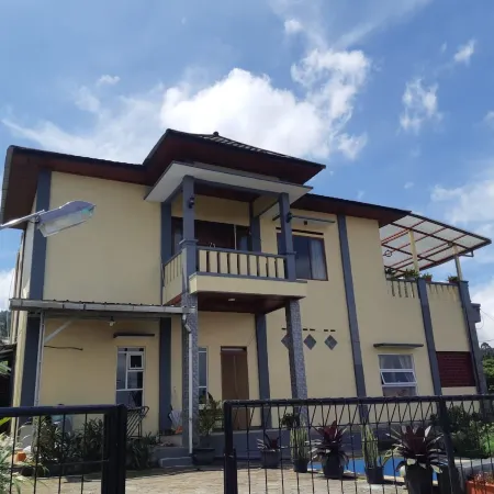 Villa Tangkuban Foothills Lembang - 5 Bedrooms - Private