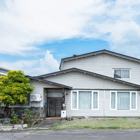 【Cozy haku】Walk to Biei Station|Fun & Cozy Family Stay in Beautiful Biei