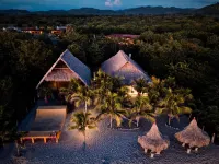 The Happy Coconut Resort: Private Room
