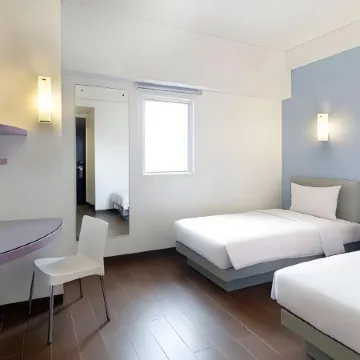 Amaris Hotel Juanda Jakarta   Отели рядом с достопримечательностью «Собор Джакарты»