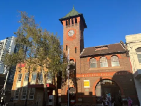 Burwood 2Br Lovely Apartment Near Train Station