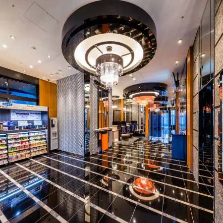 APA Hotel Ayase Ekimae Отели рядом с достопримечательностью «Общественная баня Hinode Yu»