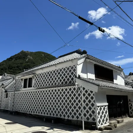 Traditional Japanese House with Natural Hot Spring Bath