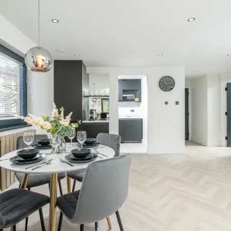 Gorgeous XL Flat, close to Elephant and Castle Отели рядом с достопримечательностью «Саутворк»